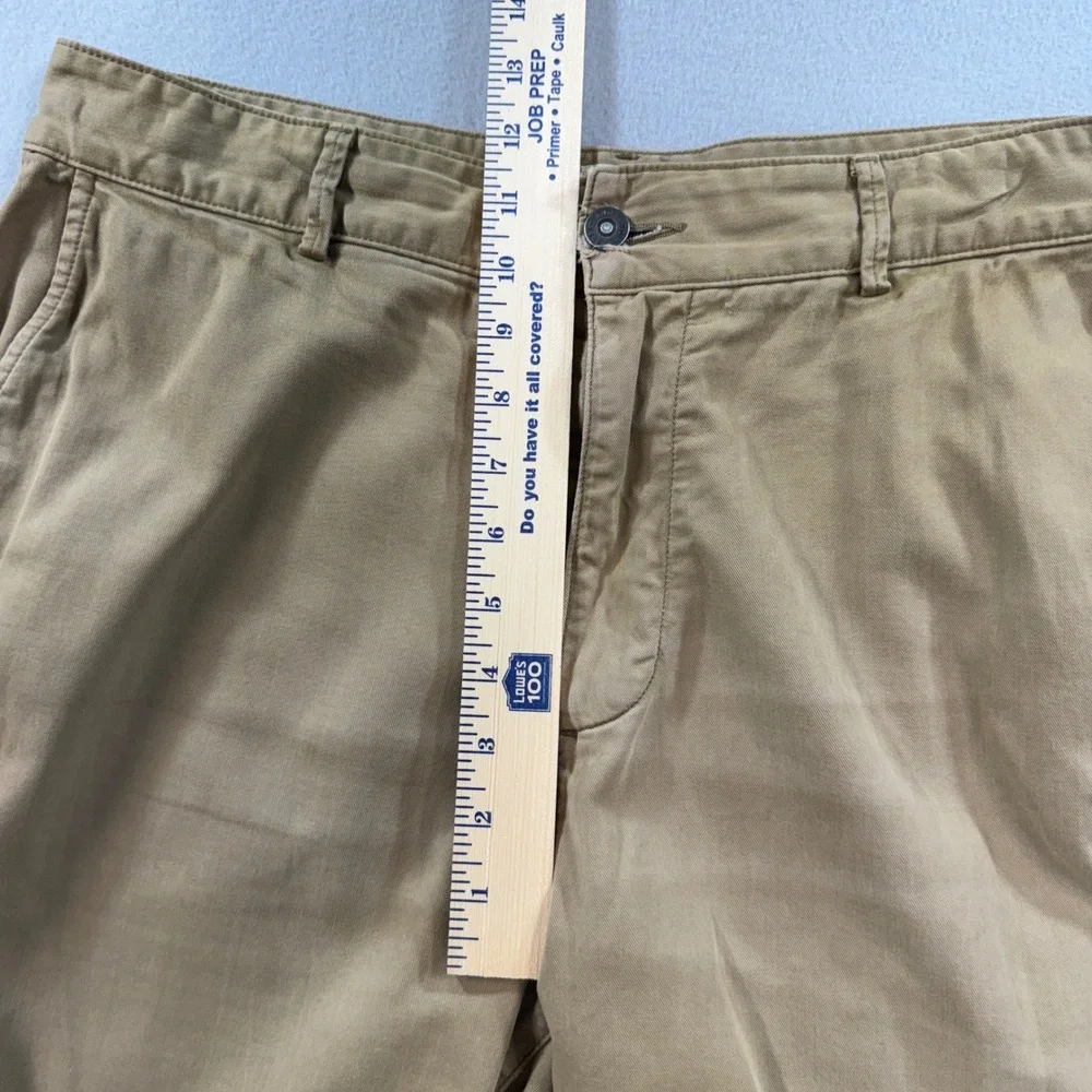Flint and Tinder 365 Chino Shorts Mens 34 Tan Khaki Cotton Stretch FLAW